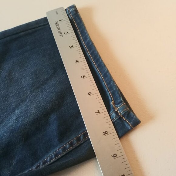 Levi's boy's size 16R  (28 waist) slim jean shorts - Picture 13 of 16